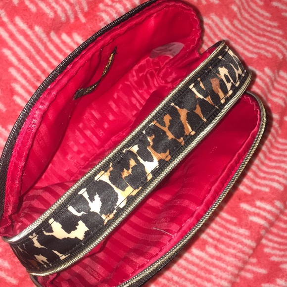 Victoria’s Secret cheetah print make up bag - Picture 2 of 5